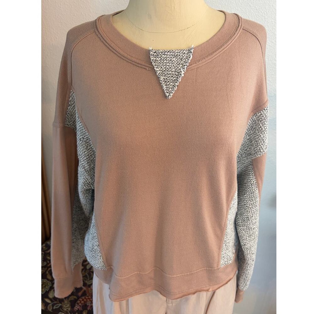 East of June Tan Mixed Knit Colorblock Sweatshirt Women’s Medium M Boho Oversize